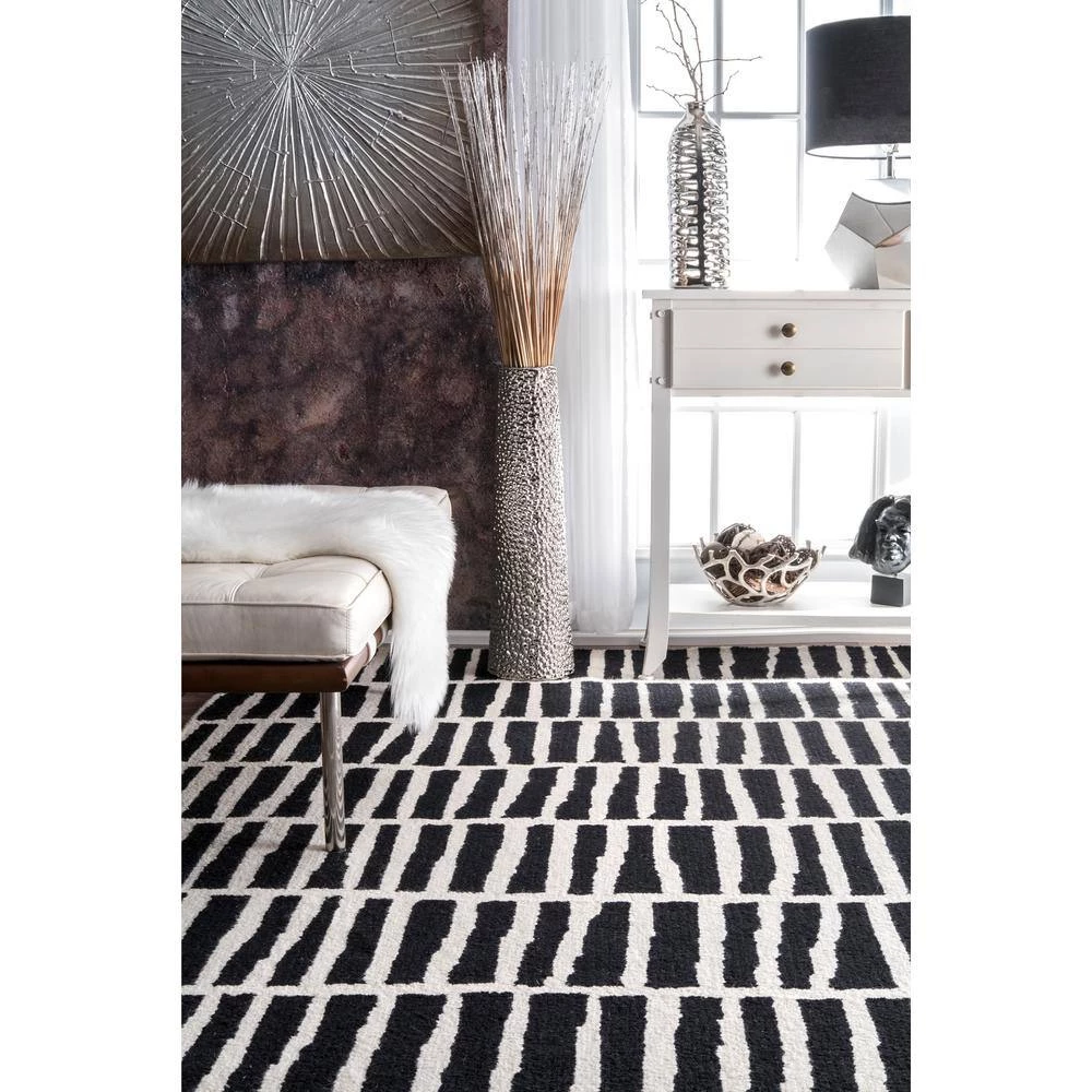Lemuel Geometric Black 10 ft. x 14 ft. Area Rug by nuLOOM 2 Lemuel Geometric Black 10 ft. x 14 ft. Area Rug by nuLOOM - Image 2